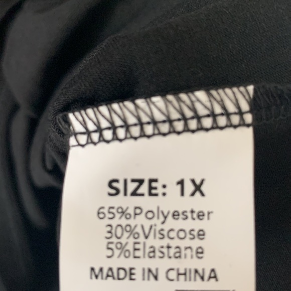 New in bag black tunic with peach, white, yellow floral layered short sleeves - Picture 6 of 8